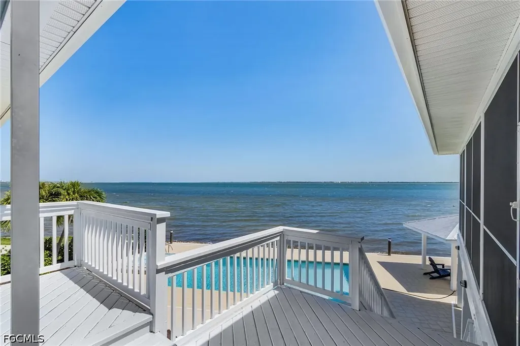 2096 Macadamia Street St. James City FL 33956