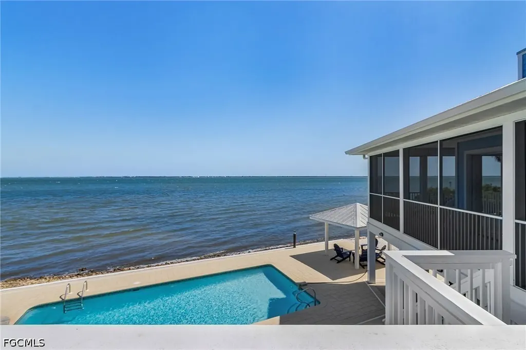 2096 Macadamia Street St. James City FL 33956