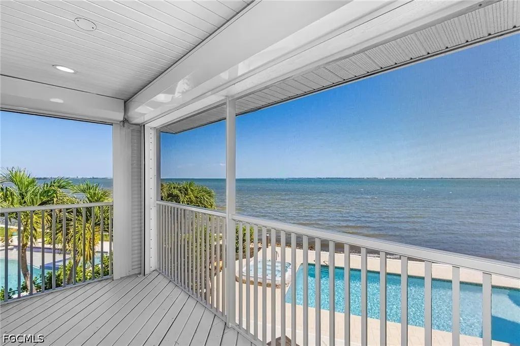 2096 Macadamia Street St. James City FL 33956