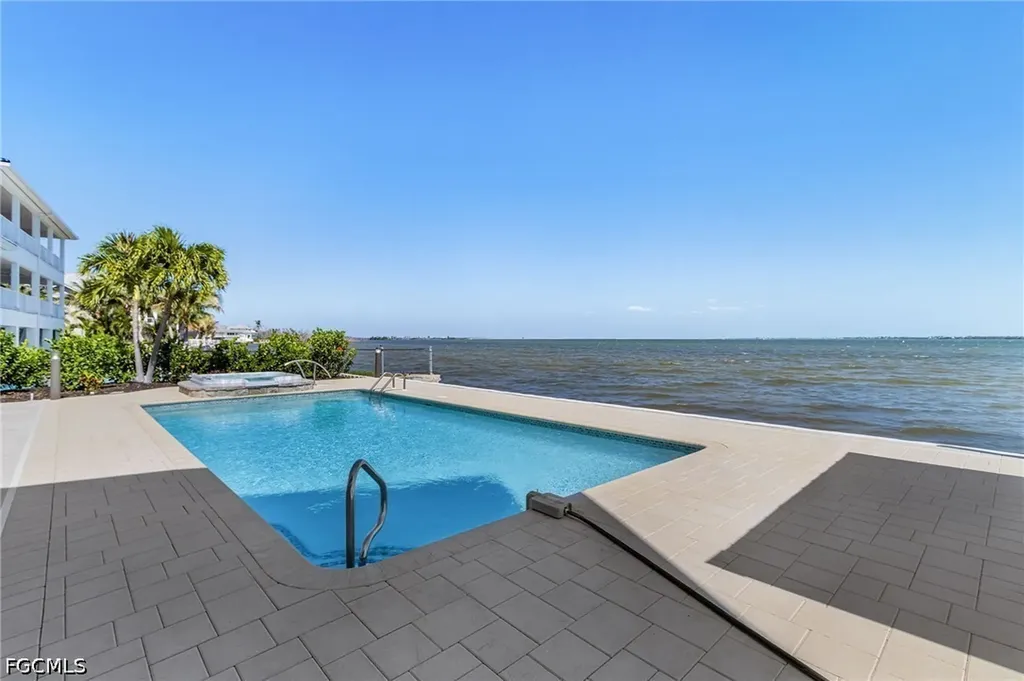 2096 Macadamia Street St. James City FL 33956