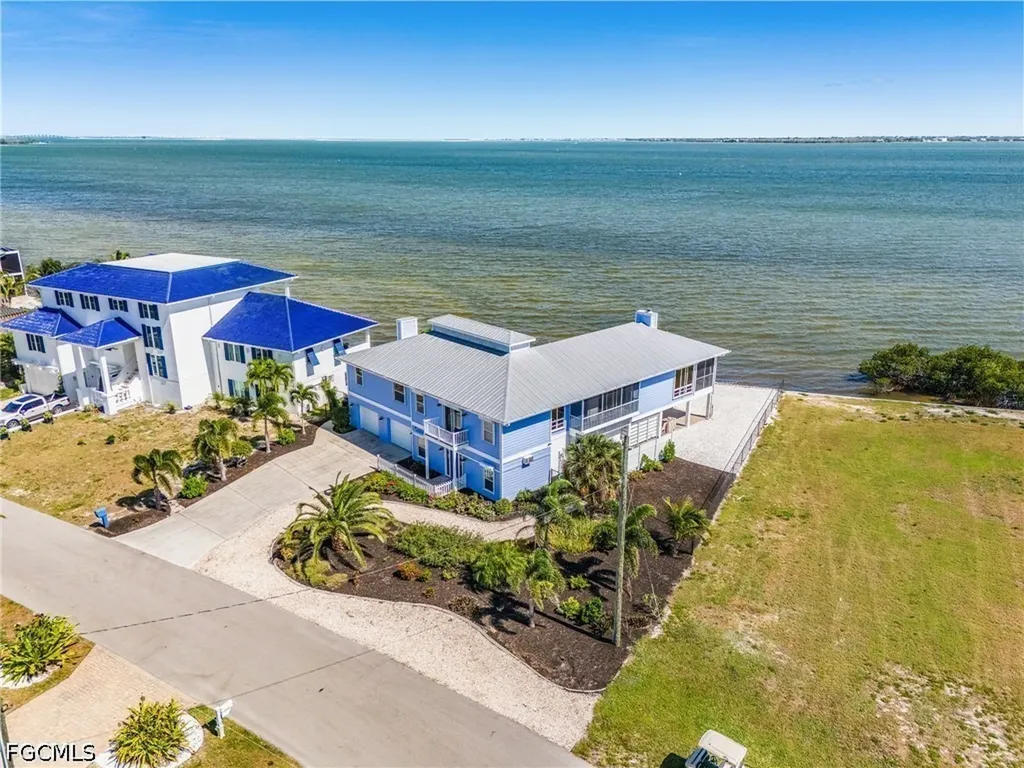 2096 Macadamia Street St. James City FL 33956