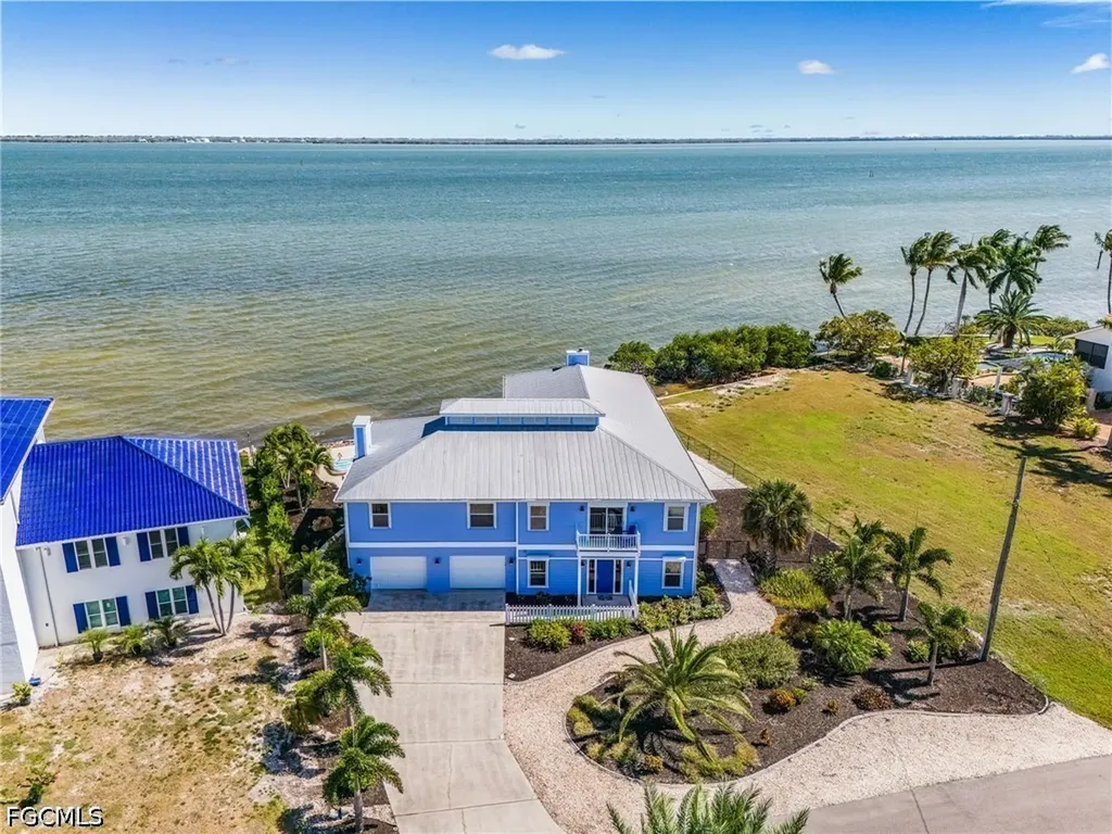 2096 Macadamia Street St. James City FL 33956