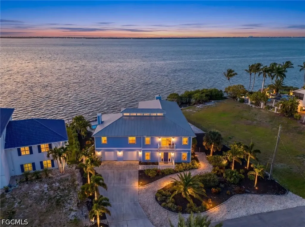 2096 Macadamia Street St. James City FL 33956