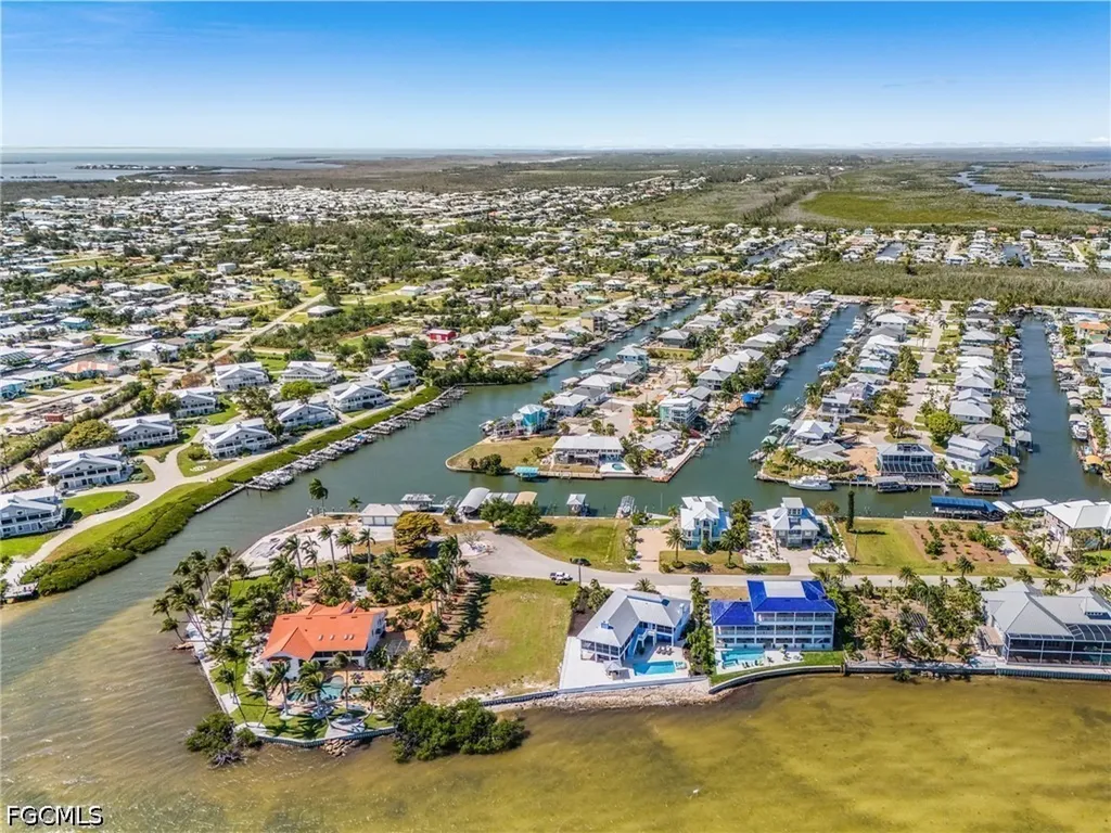 2096 Macadamia Street St. James City FL 33956