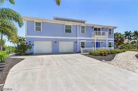 2096 Macadamia Street ST. James City FL 33956
