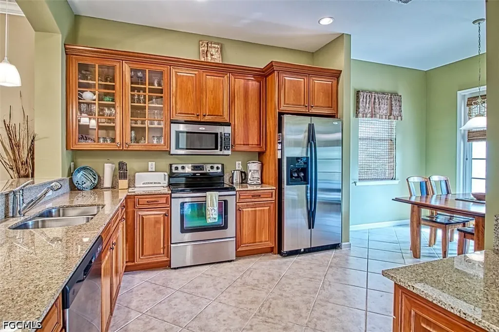 3460 Lakeview Isle Court Fort Myers FL 33905