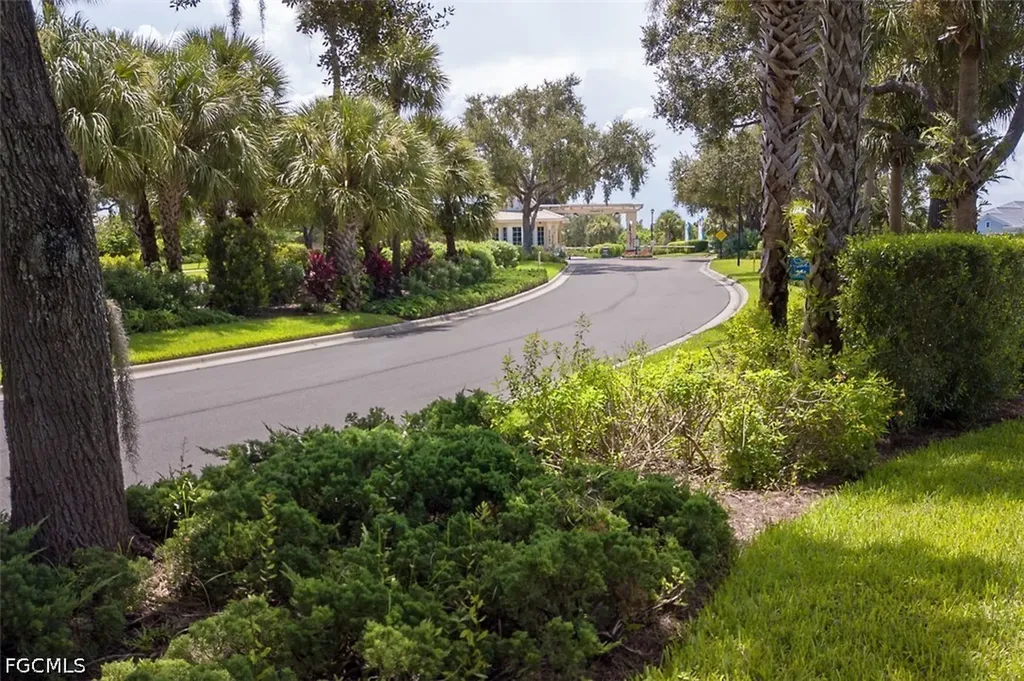 3460 Lakeview Isle Court Fort Myers FL 33905