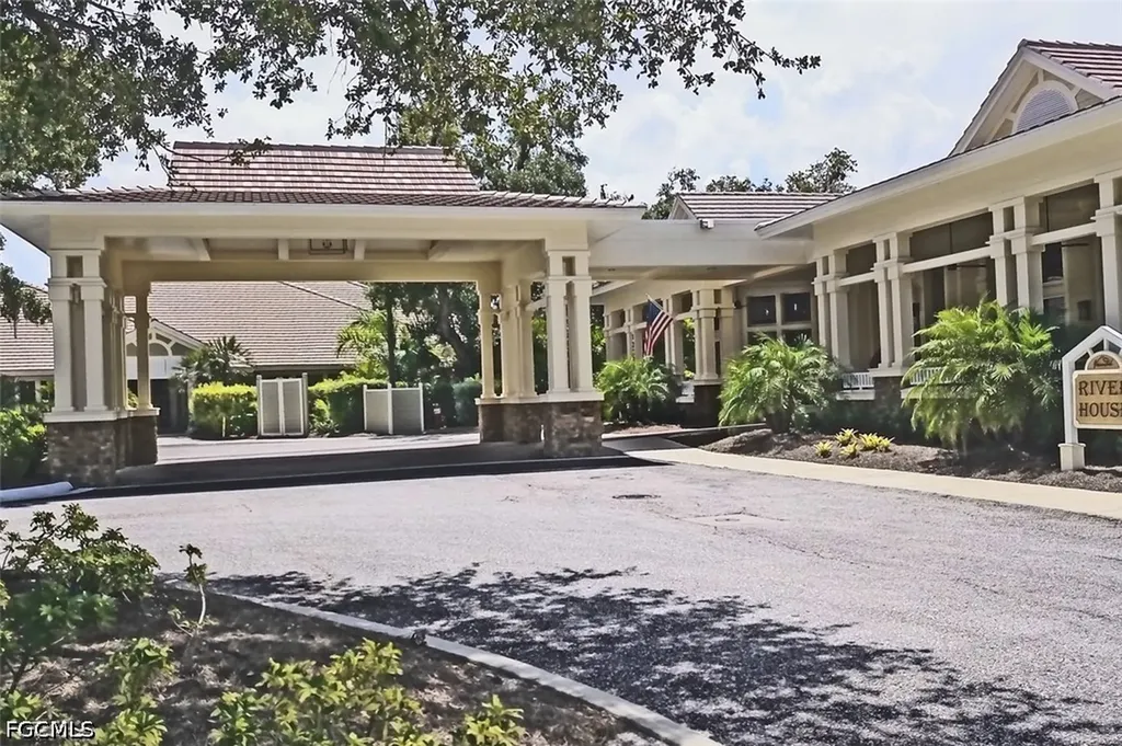 3460 Lakeview Isle Court Fort Myers FL 33905