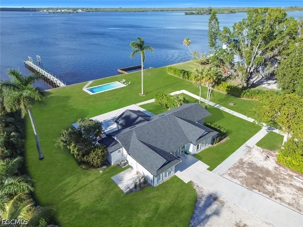 4369 Cypress Lane Fort Myers FL 33905
