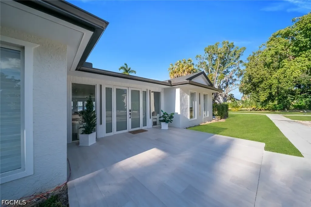4369 Cypress Lane Fort Myers FL 33905