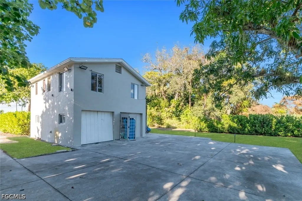 4369 Cypress Lane Fort Myers FL 33905