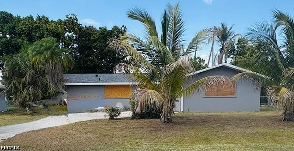 703 Monterey Avenue Cape Coral FL 33904