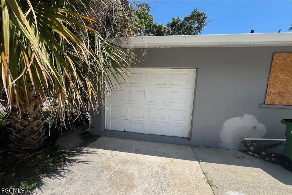 703 Monterey Avenue Cape Coral FL 33904