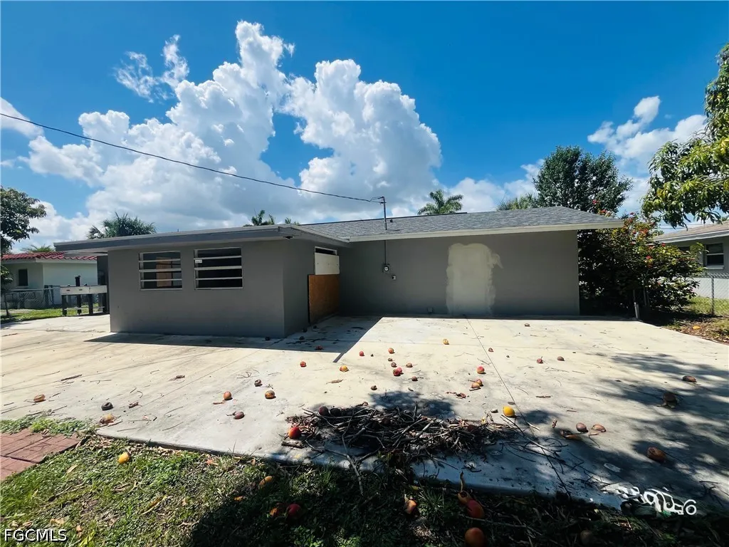 703 Monterey Avenue Cape Coral FL 33904