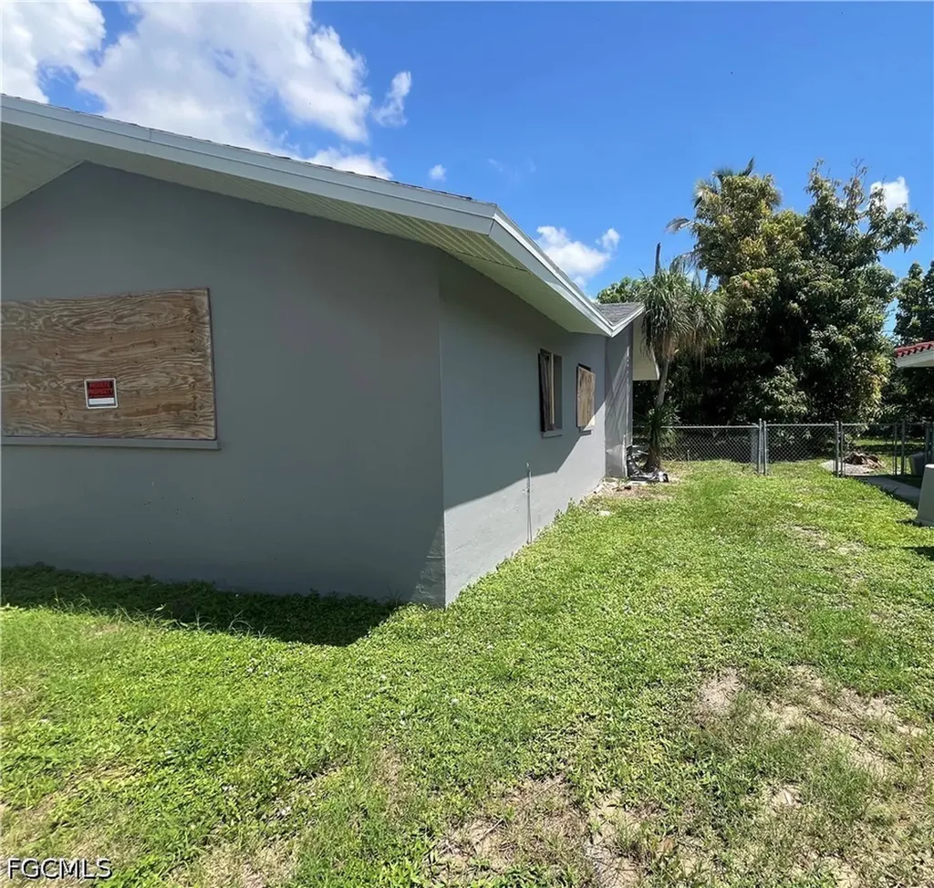 703 Monterey Avenue Cape Coral FL 33904