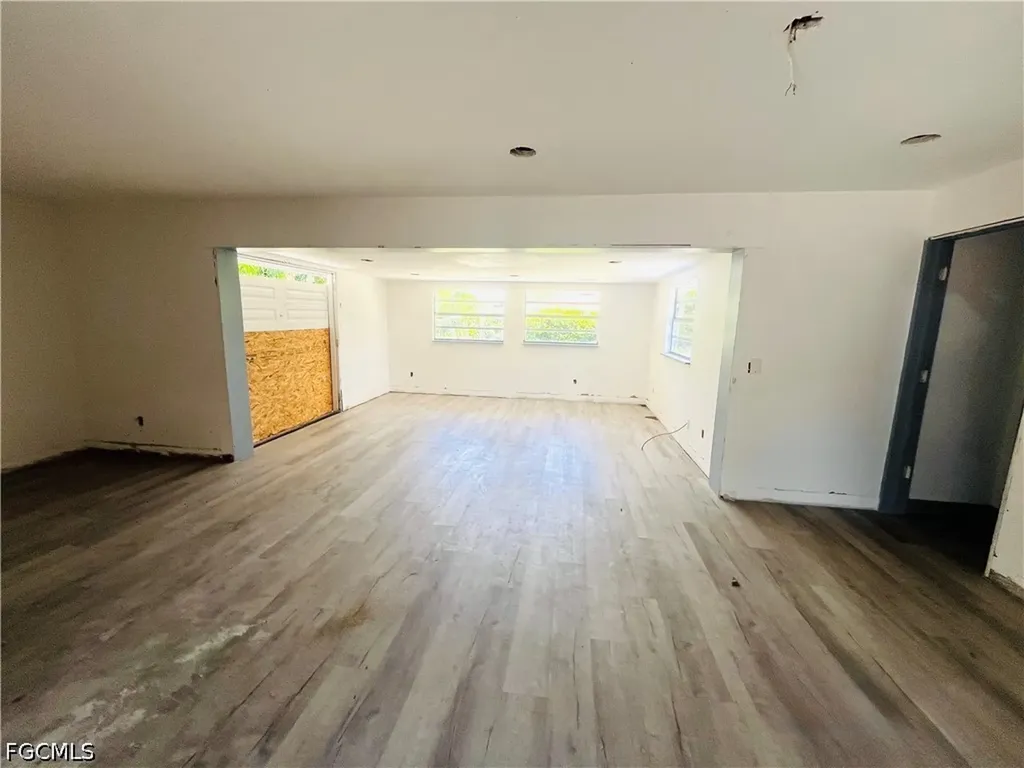 703 Monterey Avenue Cape Coral FL 33904
