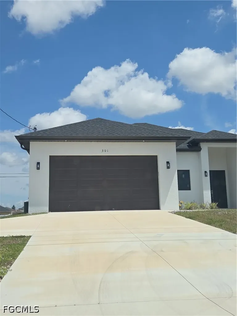 301 Diplomat Parkway E Cape Coral FL 33909