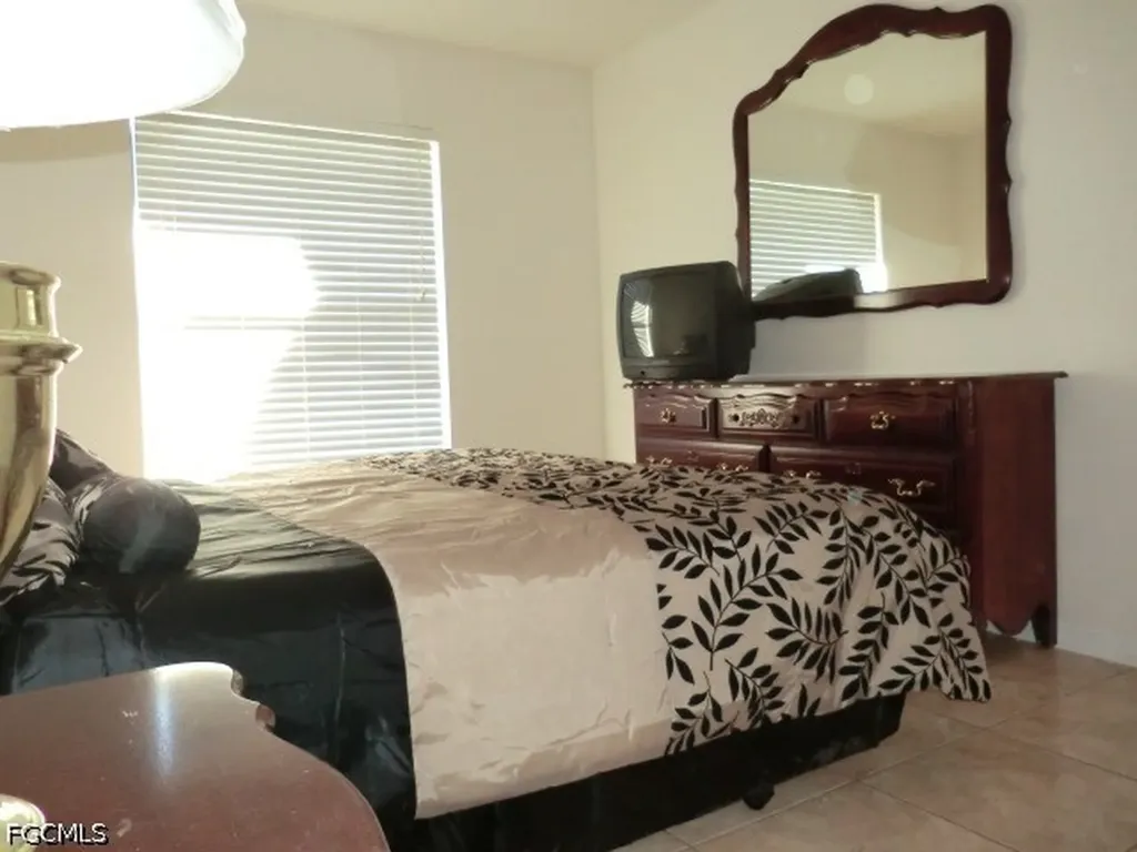 1000 SW 37th Street Cape Coral FL 33914