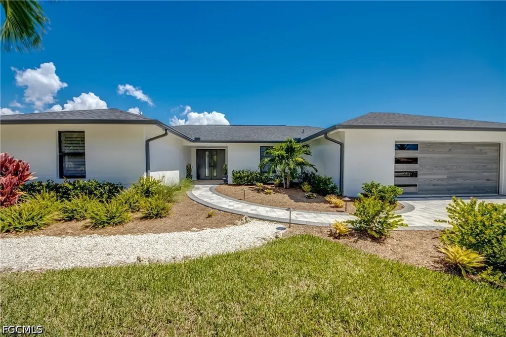 Sanibel FL, 1022 Lindgren Boulevard