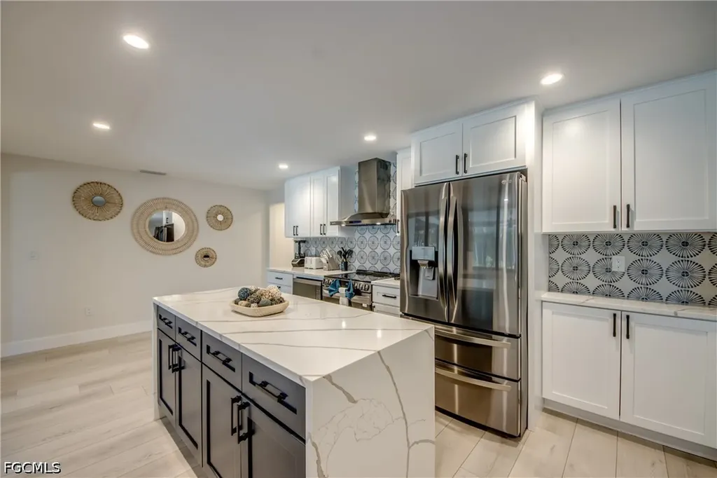1022 Lindgren Boulevard Sanibel FL 33957