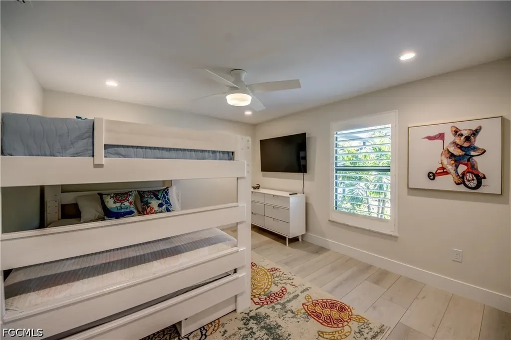 1022 Lindgren Boulevard Sanibel FL 33957