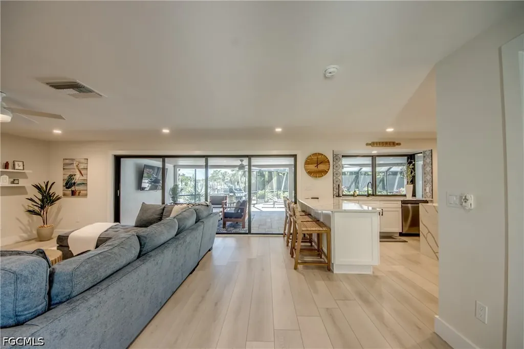 1022 Lindgren Boulevard Sanibel FL 33957