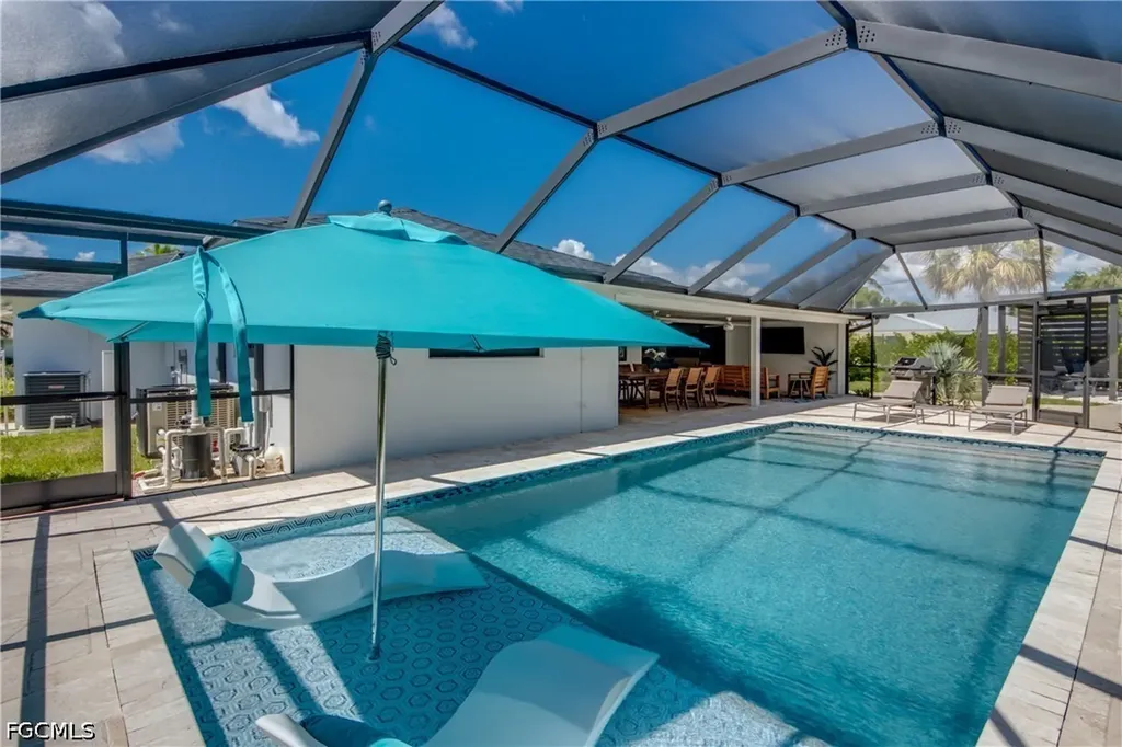 1022 Lindgren Boulevard Sanibel FL 33957