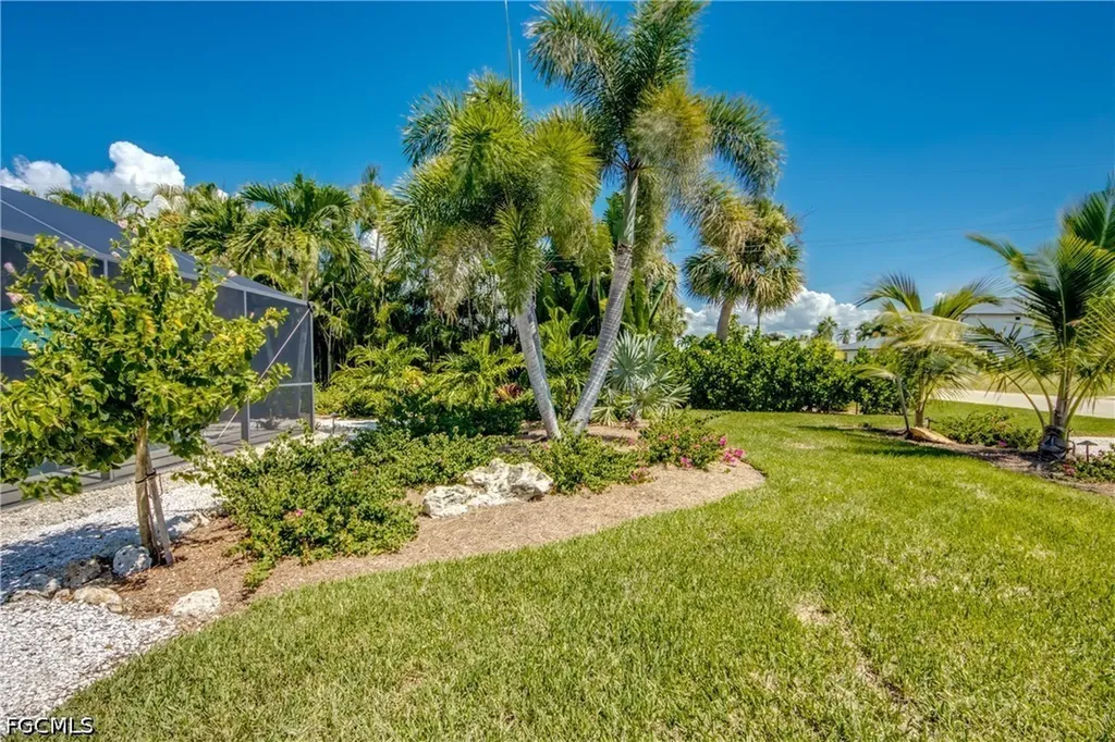 1022 Lindgren Boulevard Sanibel FL 33957