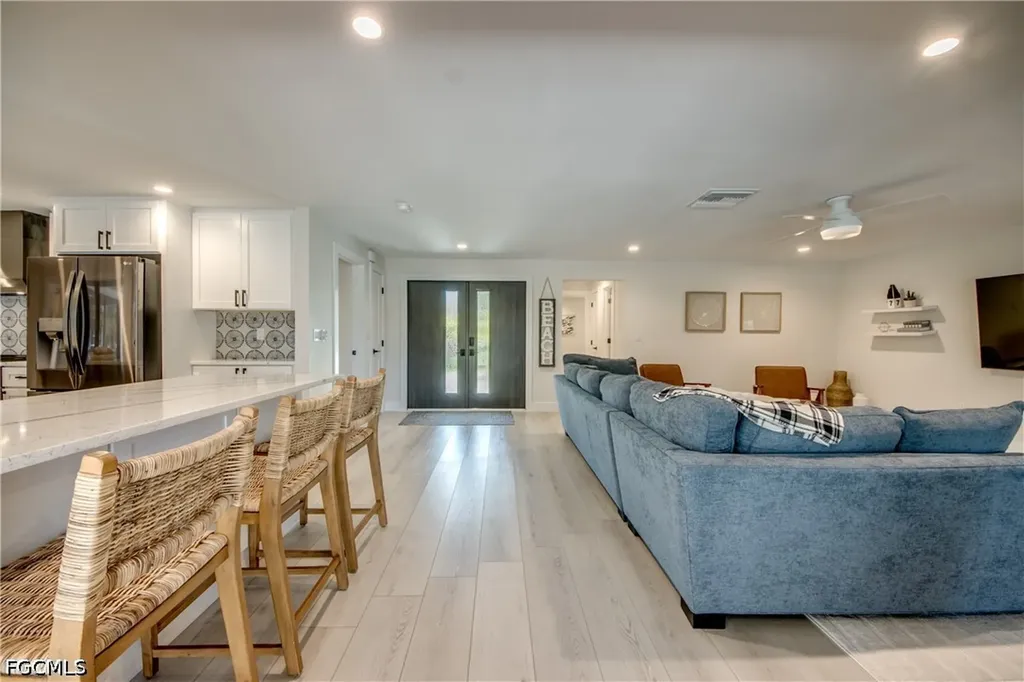 1022 Lindgren Boulevard Sanibel FL 33957