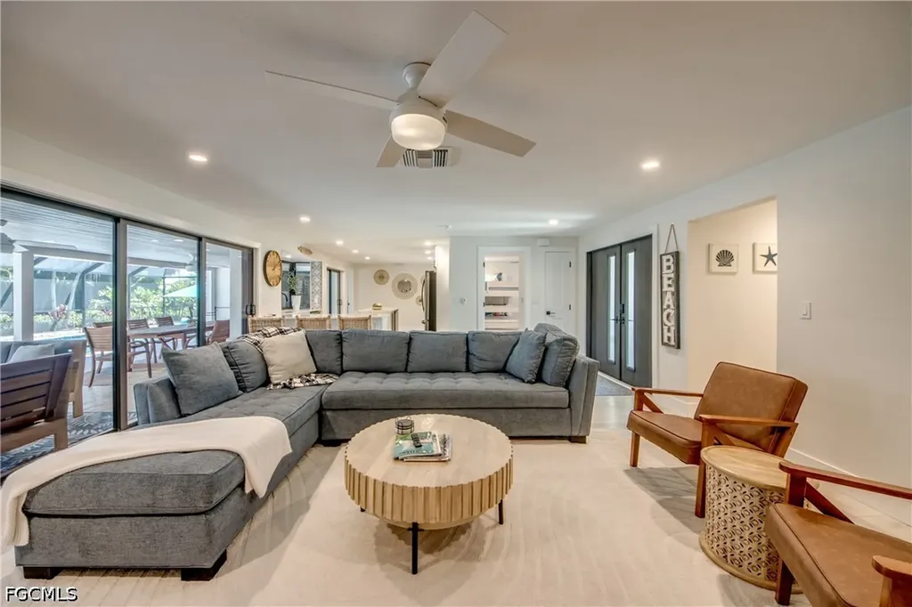 1022 Lindgren Boulevard Sanibel FL 33957