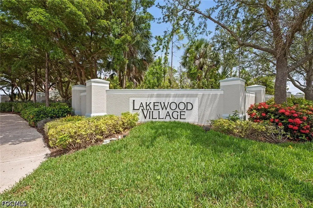 8290 Village Edge Circle Fort Myers FL 33919