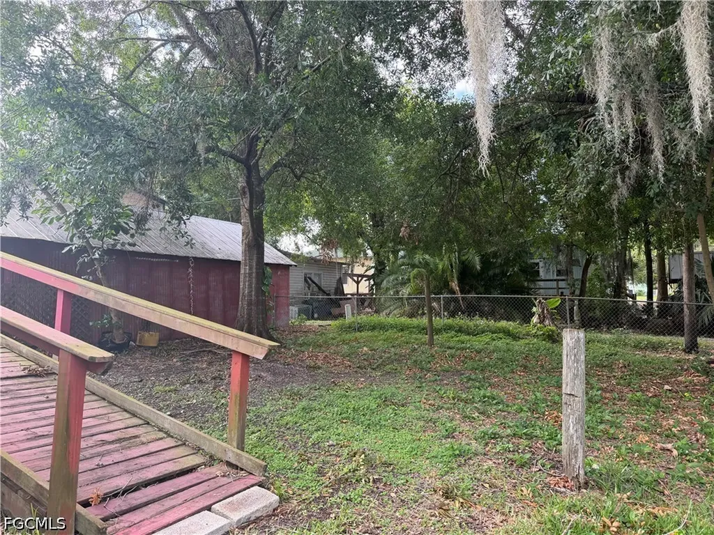 214 Avenue K SW Moore Haven FL 33471