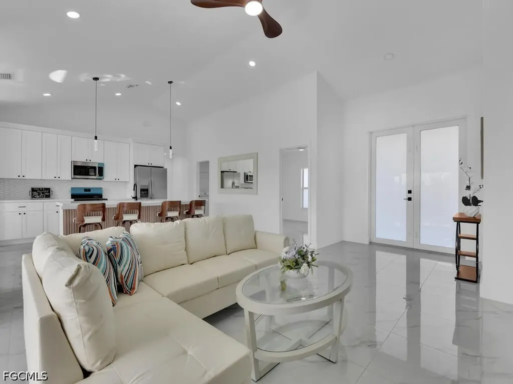 106 NW 20th Street Cape Coral FL 33993