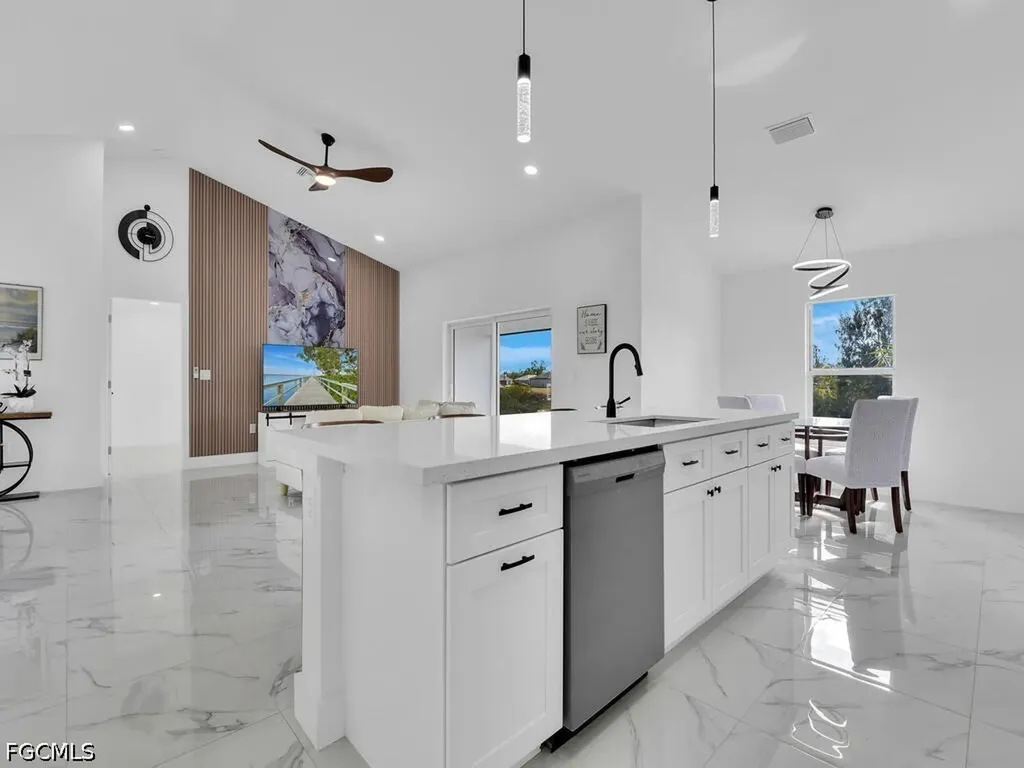 106 NW 20th Street Cape Coral FL 33993
