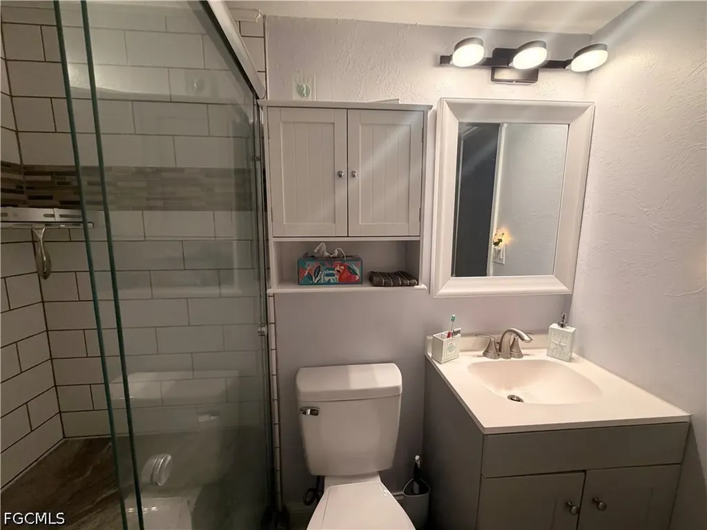 4912 Vincennes Street Cape Coral FL 33904