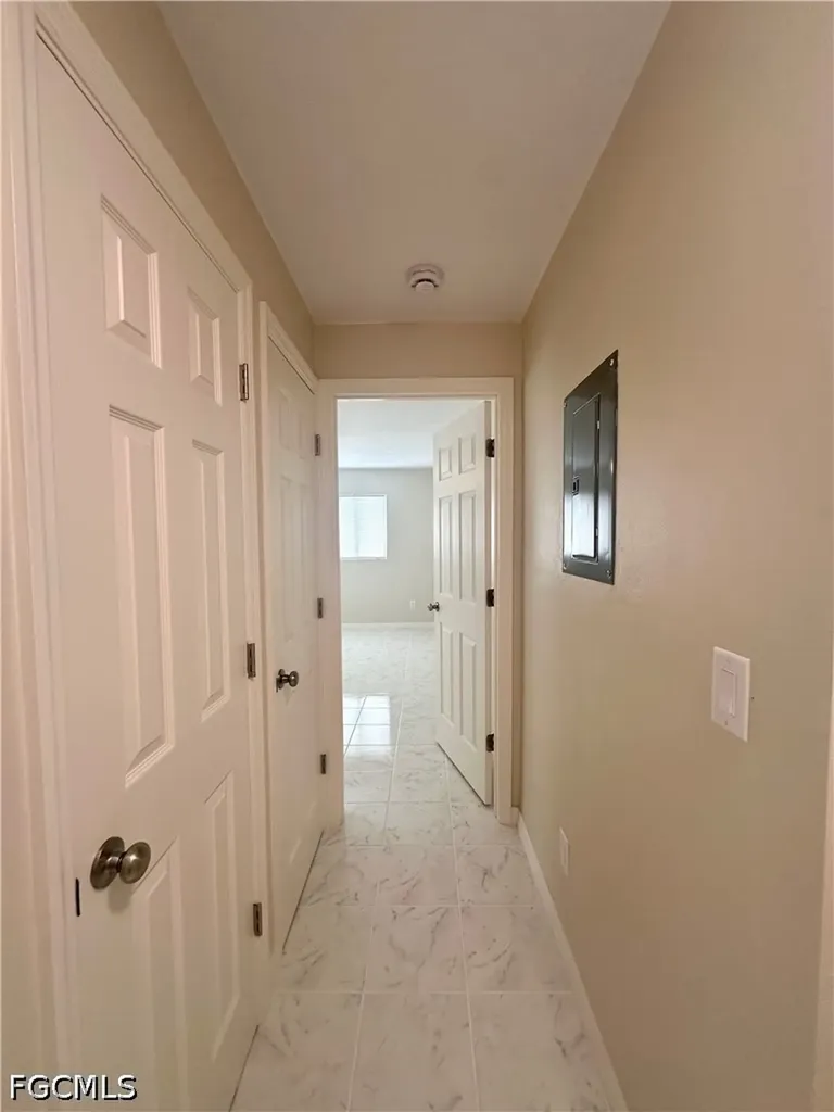 4802 Tudor Drive Cape Coral FL 33904
