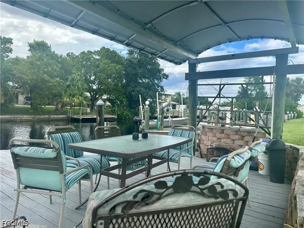 4802 Tudor Drive Cape Coral FL 33904