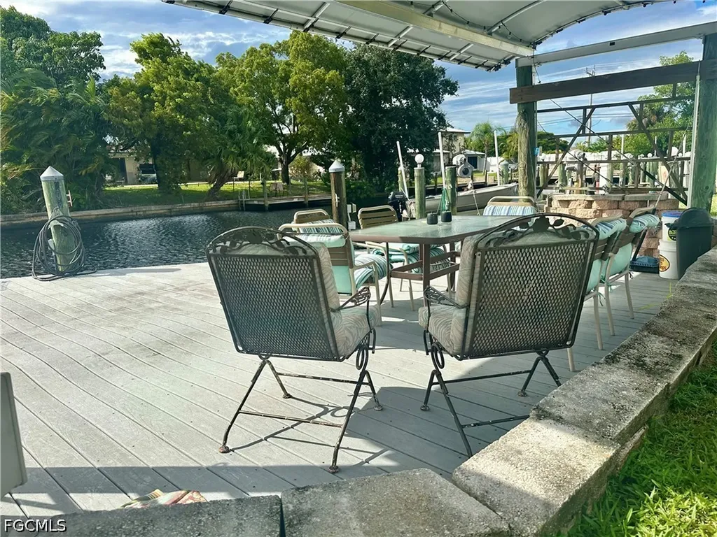 4802 Tudor Drive Cape Coral FL 33904
