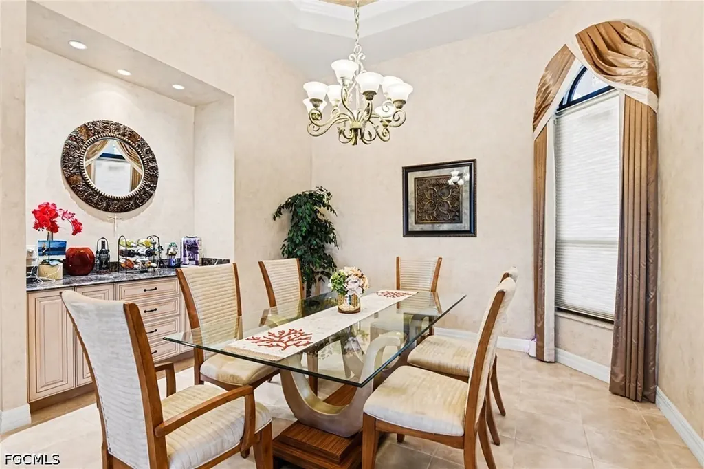 2817 SW 39th Street Cape Coral FL 33914