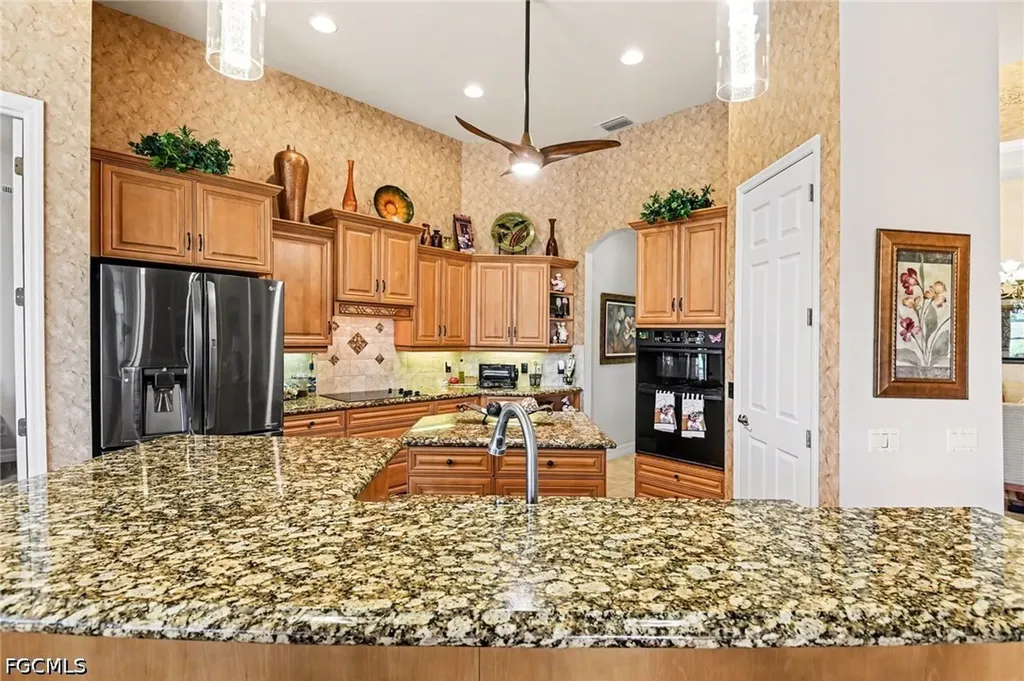 2817 SW 39th Street Cape Coral FL 33914