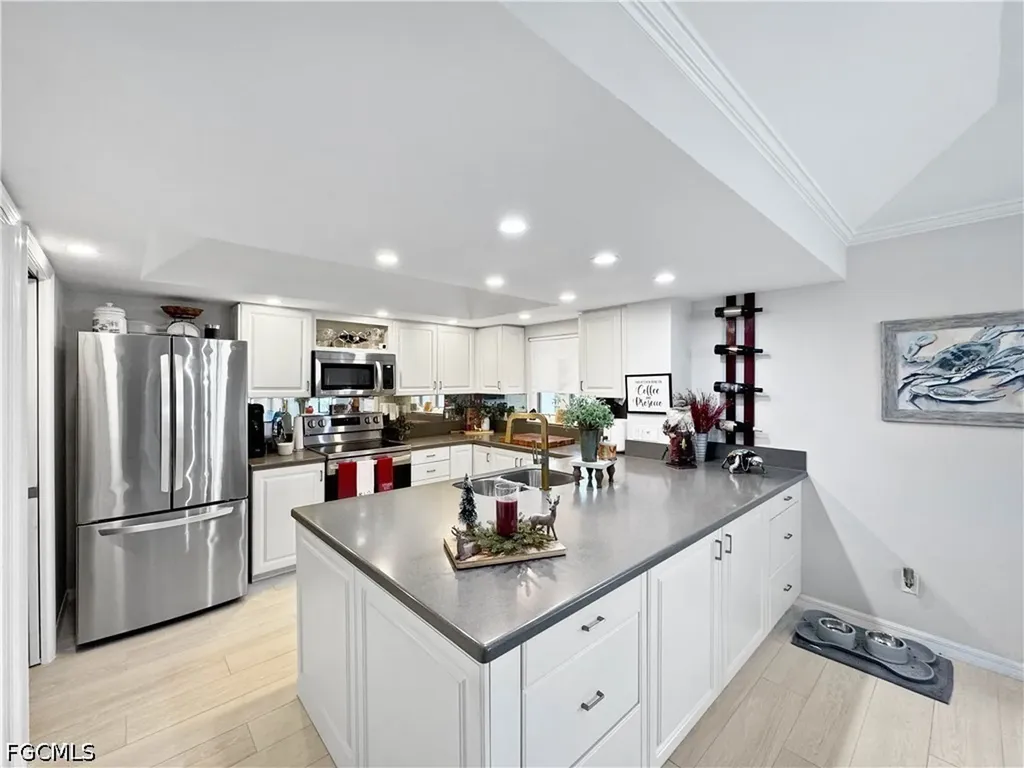 1518 Oyster Catcher Point Naples FL 34105