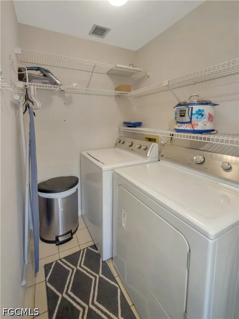 1518 Oyster Catcher Point Naples FL 34105