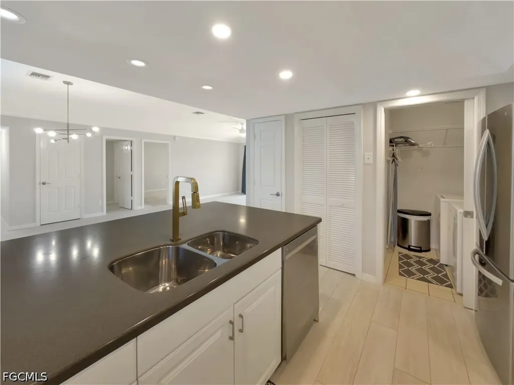 1518 Oyster Catcher Point Naples FL 34105