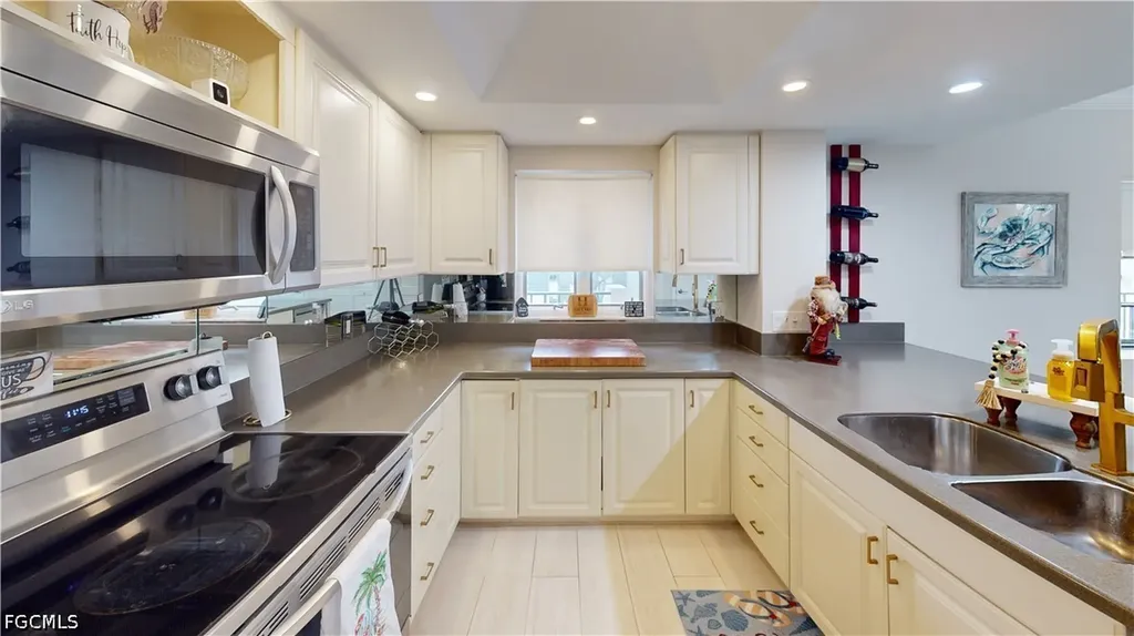 1518 Oyster Catcher Point Naples FL 34105