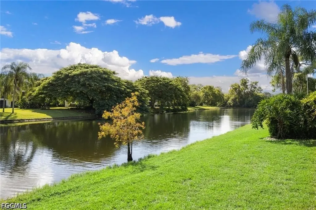 1518 Oyster Catcher Point Naples FL 34105