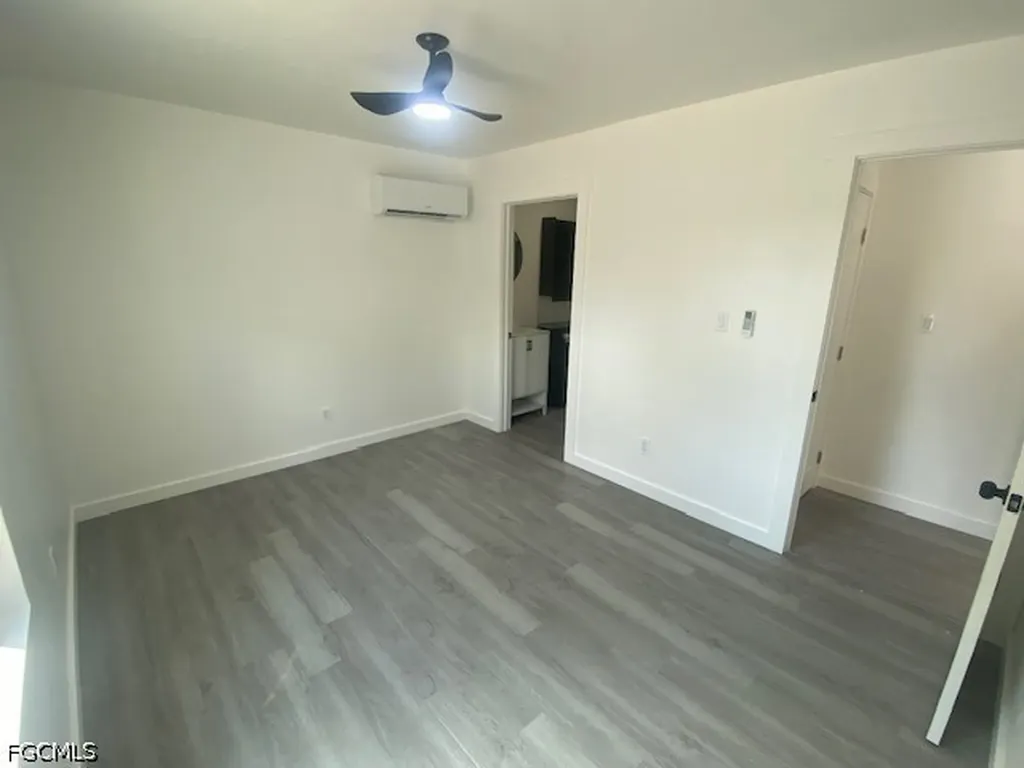 231 Santa Cruz Street North Fort Myers FL 33903