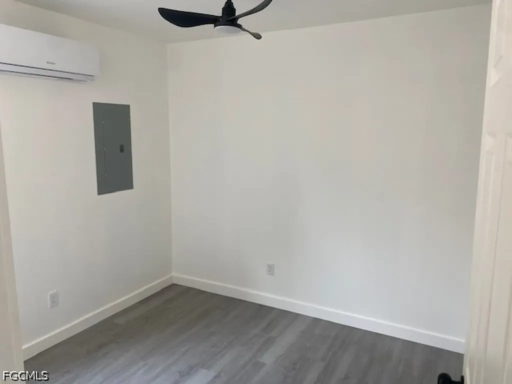 231 Santa Cruz Street North Fort Myers FL 33903