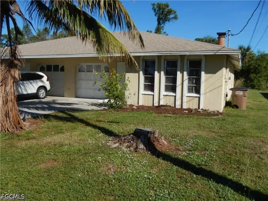 1315 SE 24th Avenue Cape Coral FL 33990