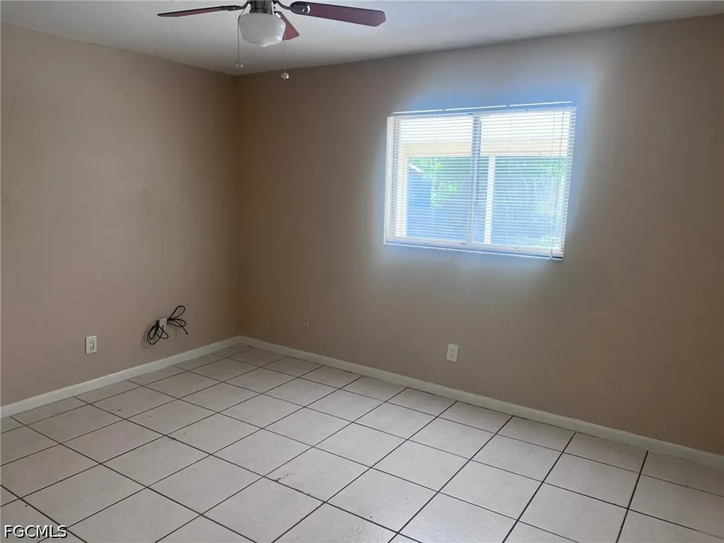1315 SE 24th Avenue Cape Coral FL 33990