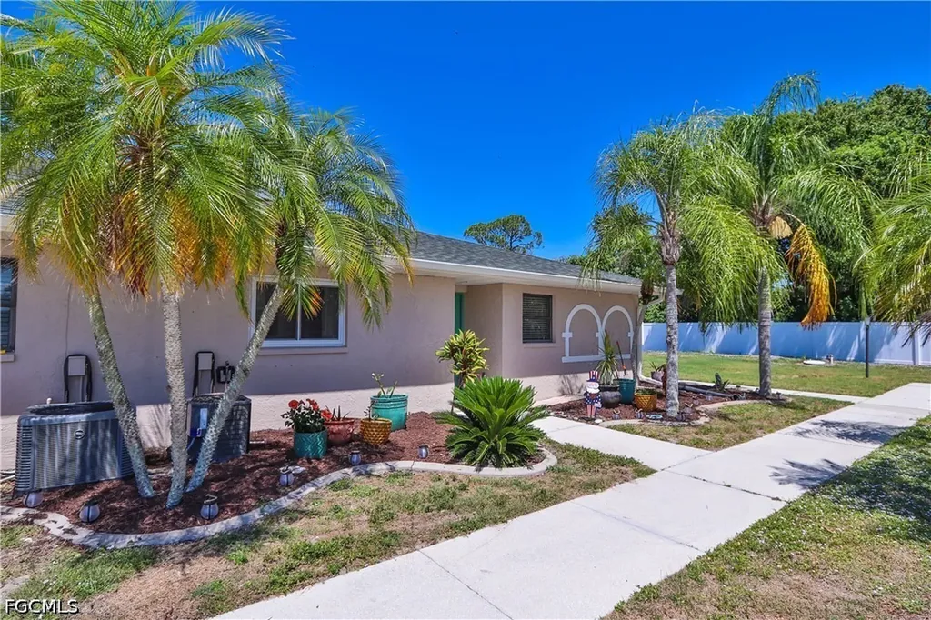 24540 Harborview Road Punta Gorda FL 33980